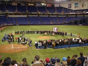 The 2003 tribute at the Metrodome