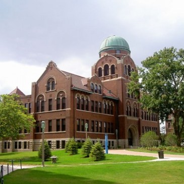 Cudahy Science Hall, Loyola University of Chicago