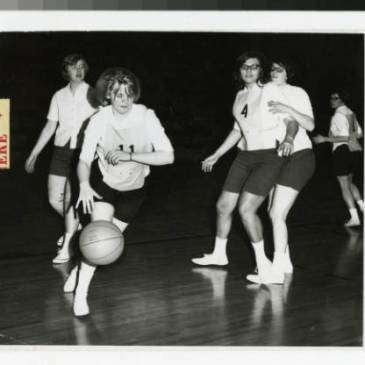 Women's basketball at Bethel College, 1966-1967
