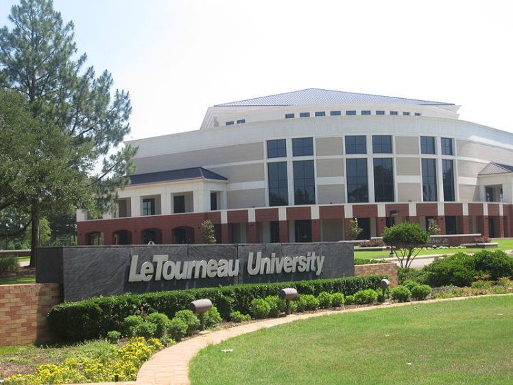Entrance to LeTourneau University