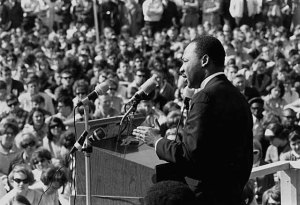 MLK at anti-war rally at University of Minnesota