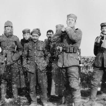 Photo of British and German soldiers during the truce