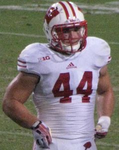 Chris Borland as a Wisconsin Badger in 2013