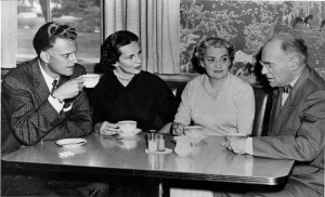 Billy Graham, Raymond Edman, and their wives
