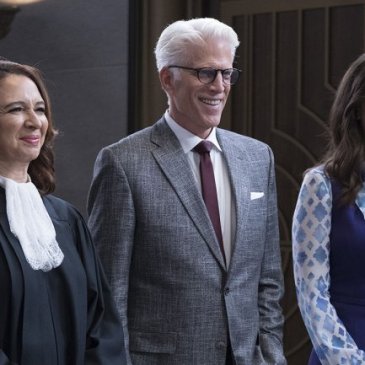 Maya Rudolph, Ted Danson, D'Arcy Carden in The Good Place