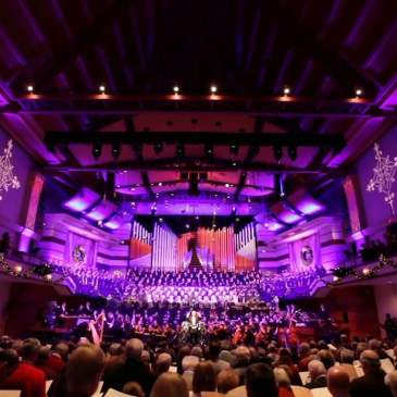 Festival of Christmas in Bethel University's Great Hall