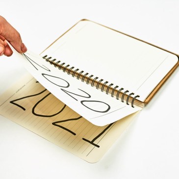 Page turning from 2020 to 2021